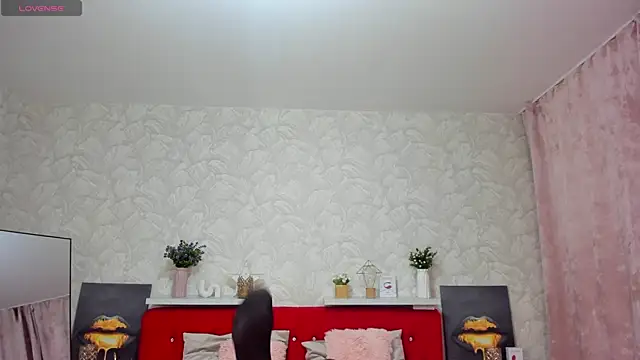 KattyPeachX webcam
