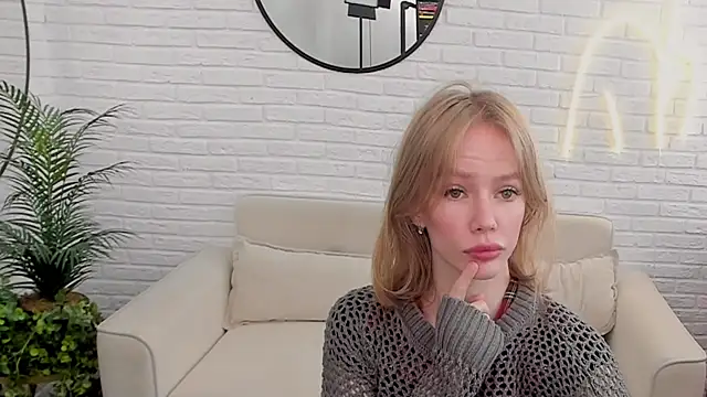Poly_Sweet webcam
