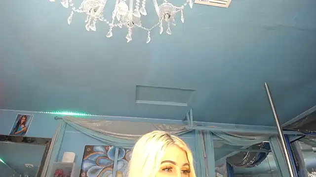 ADRIANNA_FOX