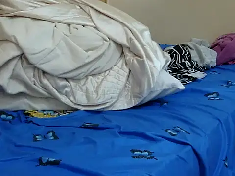 Creamygal2 webcam