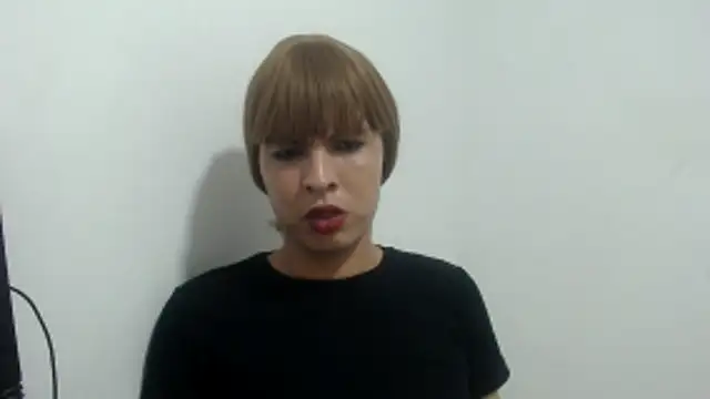 estefania224 webcam