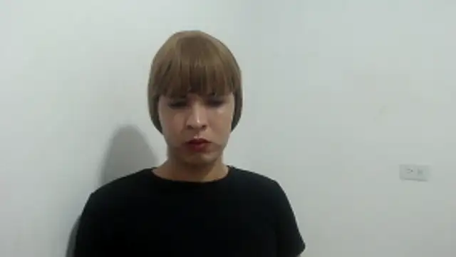 estefania224 webcam