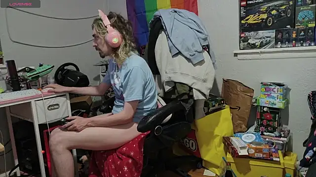 tallnerdyguy webcam
