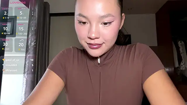 kamila_18_french webcam