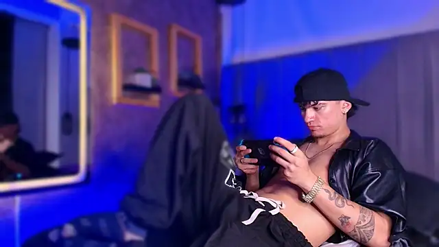 The_BossCrown webcam