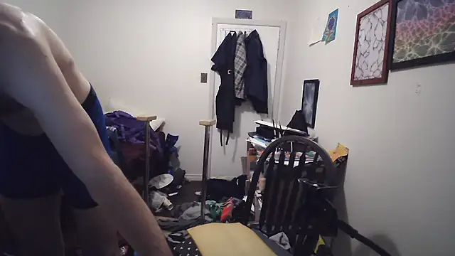 JohnnyMoves webcam