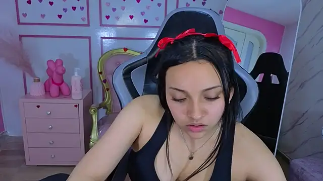 lia_harper_t webcam