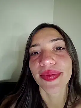 loveuu-bae webcam