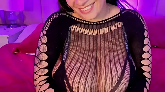 MollyBigBoobs12 webcam