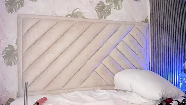 SarahRizof webcam