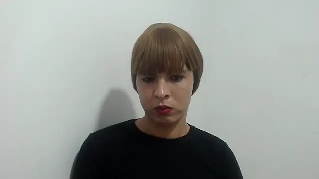 estefania224 webcam
