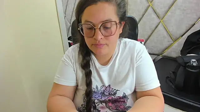 Sarah_Boobs_
