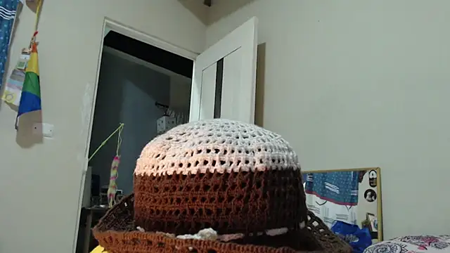 AlinaWoolf_ webcam