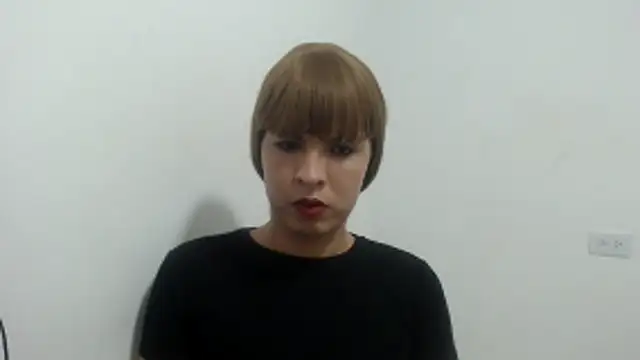 estefania224 webcam