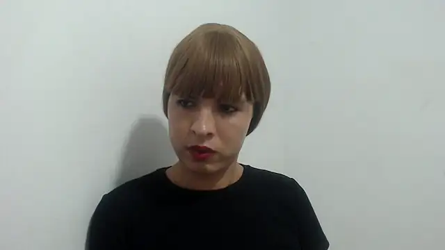 estefania224 webcam