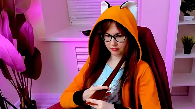 CarolGiggly webcam