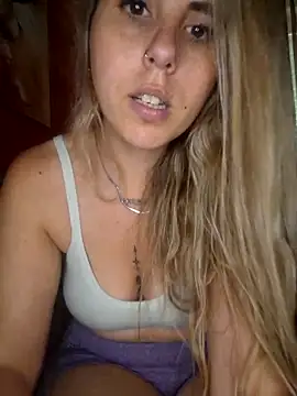 Emilyvuxa webcam
