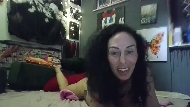 inkdhollow1 Live Webcam on Stripchat
