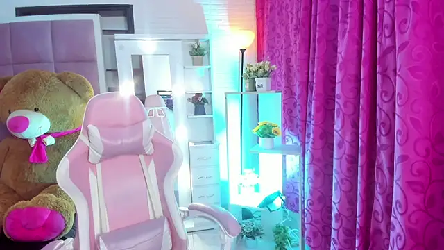 liany_taylor webcam