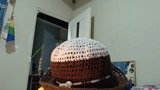 AlinaWoolf_ webcam