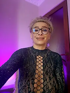 LunaBlaise webcam