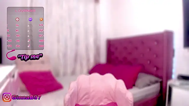 GinnaBolton webcam