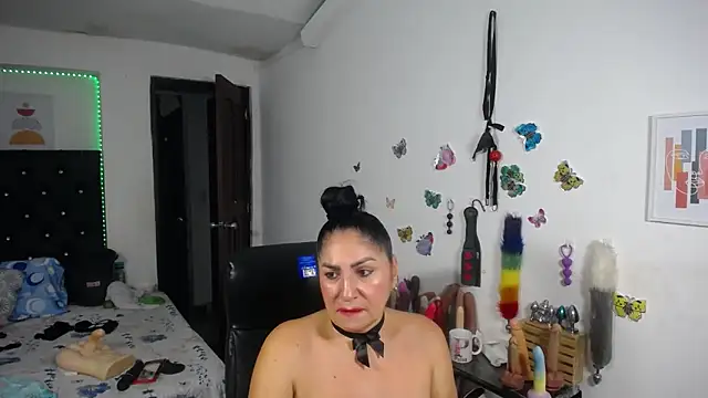 mature_bigboobs10 webcam