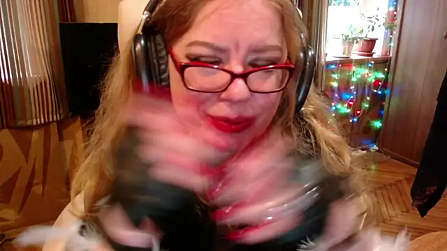 Miss_Tress webcam