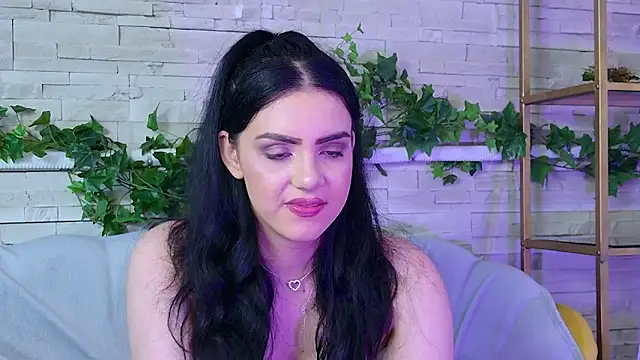 IngridMyst webcam