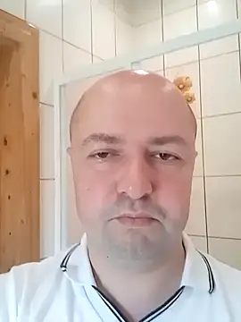 Luceriusbigass webcam