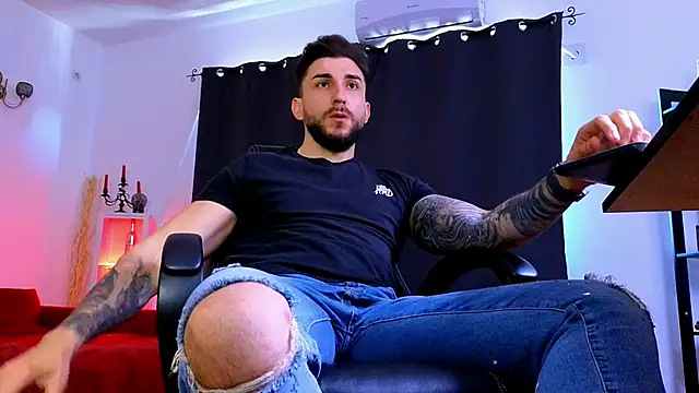 MightyAaron66 webcam
