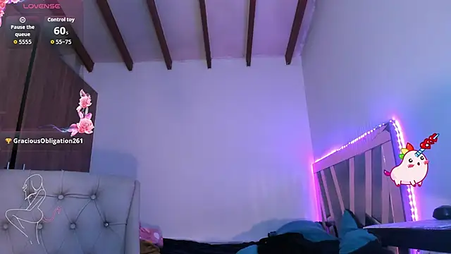 SkyeGabbyRose webcam