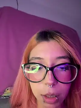 Valen-Foxx1 webcam