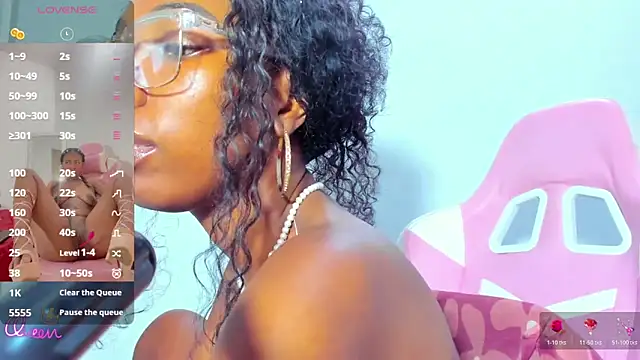 myblackdoope webcam