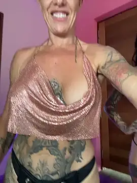 mommyselenafit_ (G young) - flash da boobies