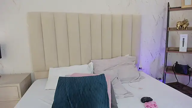 lilithharperr_ - LilithHarperr_'s free webcam - UK Sex Cams