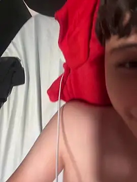 yahir1x live sex cam