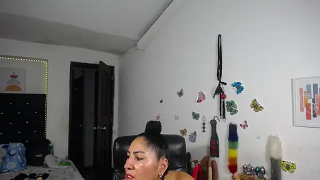 mature_bigboobs10 webcam