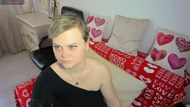 MildMature webcam