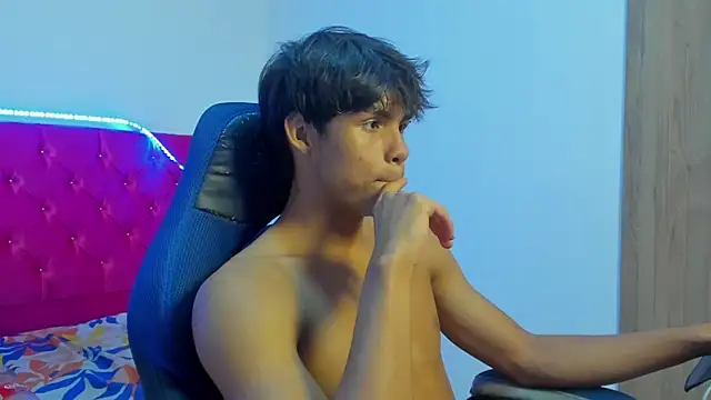 skinny_sam webcam
