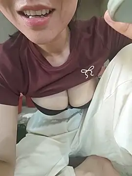 Aria_Zara webcam