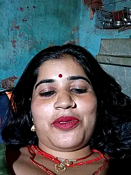 Hot_kamla