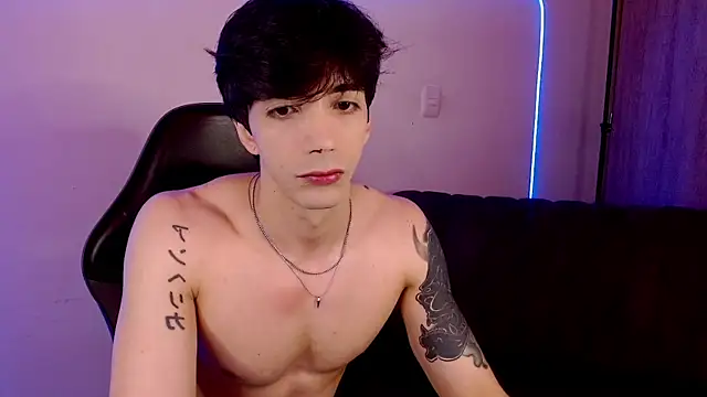 H3ll_B0I webcam