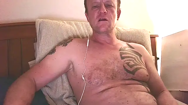 Yournaughty webcam