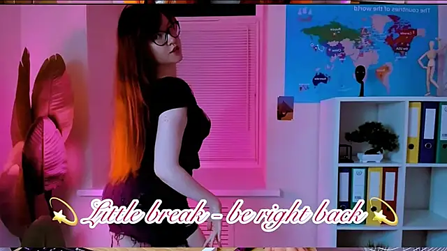 CarolGiggly webcam