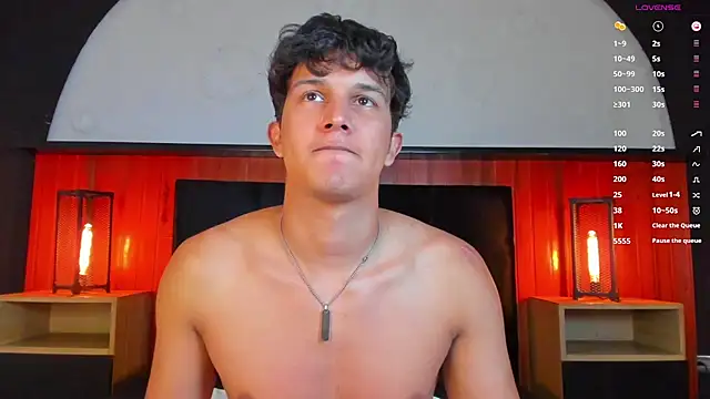 Leo_Savage_ webcam