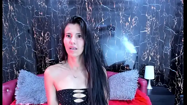 Annitarogers_ webcam
