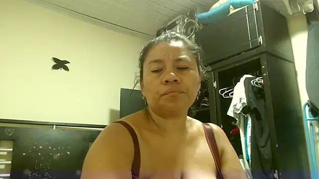 adrixxx38 webcam