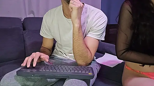 LeoyNicky98 webcam