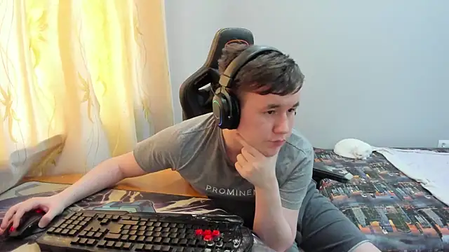 iliaskrislove webcam